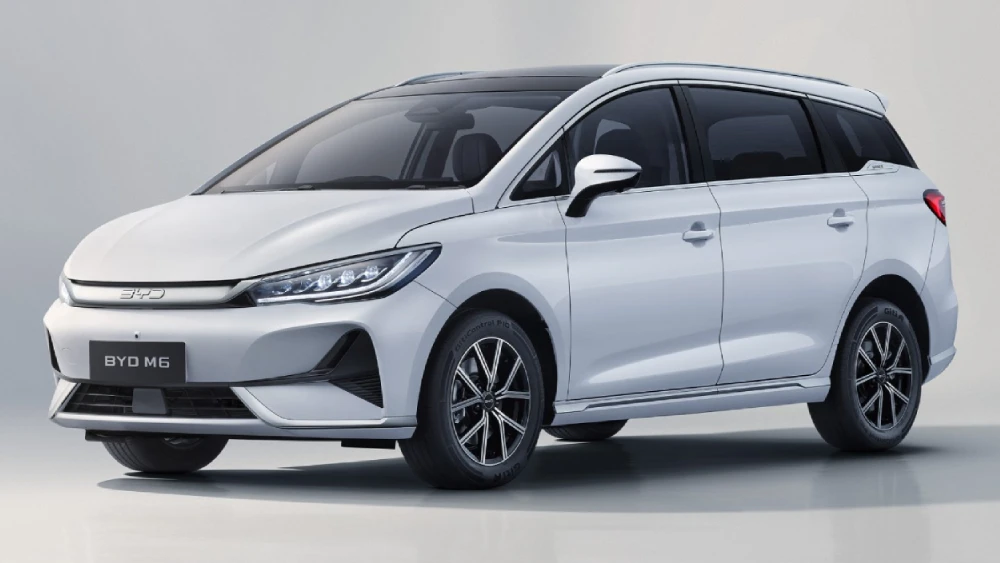 Harga BYD M6 EV Varian Standard Naik Rp 12 Juta per Juli 2026