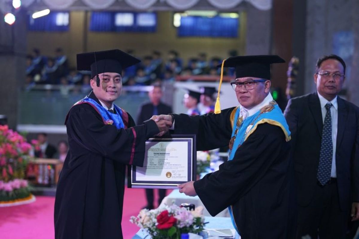 Rektor Undiksha Lasmawan: 1.180 Lulusan Wisuda ke-80 di Buleleng Harus Jadi Duta yang Berkontribusi ke Masyarakat