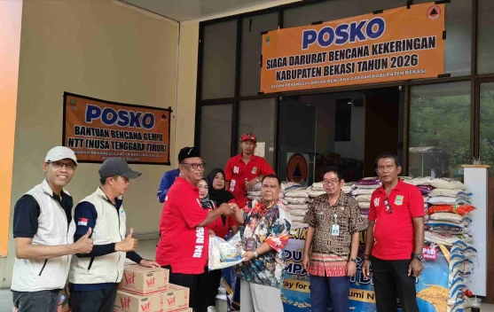 Warga Desa Karangraharja Bekasi Kirim 1,6 Ton Beras dan 465 Galon Air untuk Korban Gempa NTT