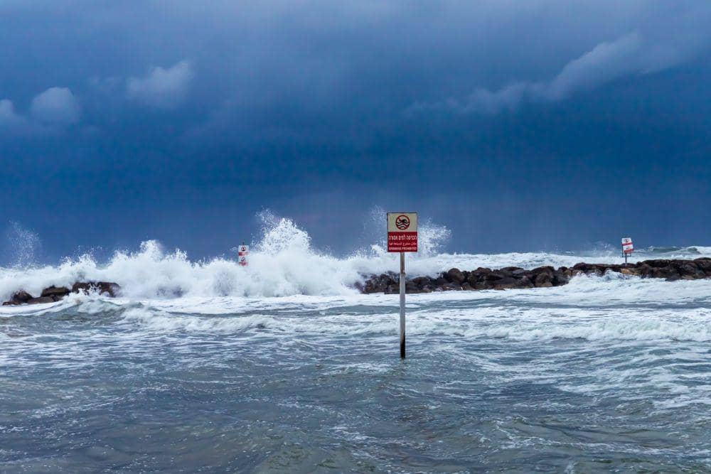 Gelombang 2,7 Meter Berpotensi Terjang Selat Sunda Selatan Lampung, Nelayan Diminta Waspada