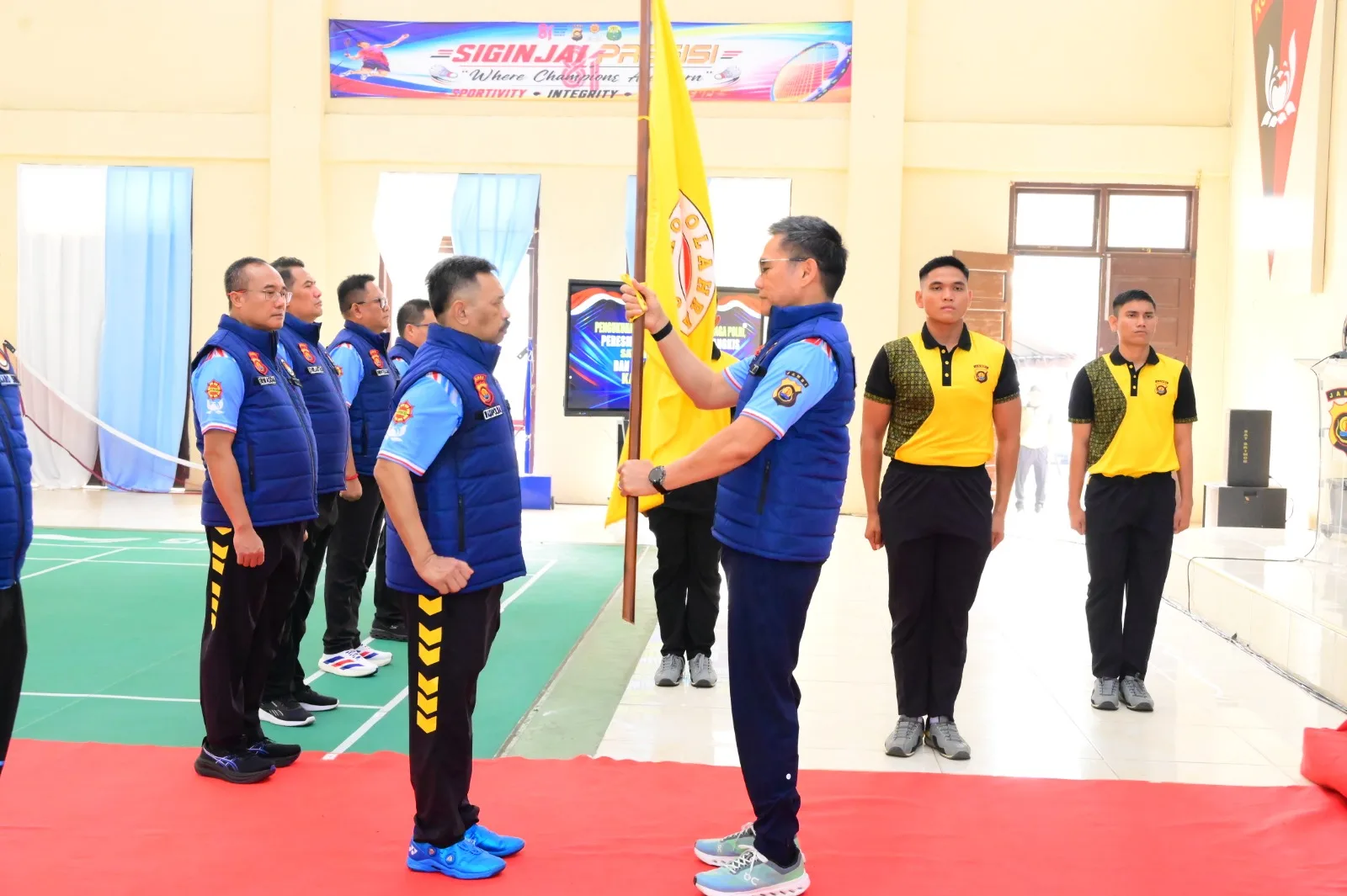 Kapolda Jambi Resmikan Lapangan Bulutangkis Siginjai Presisi, Turnamen Kapolda Cup 2026 Langsung Dibuka