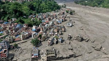 Korban Tewas Banjir Bandang Nepal-Tibet Tembus 472 Orang, 1.400 Lebih Masih Hilang