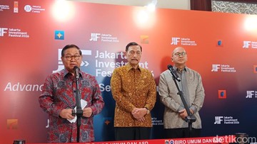 Data Bansos Bakal Diperbaiki dengan AI, Luhut: yang Merasa Berhak Silakan Daftar