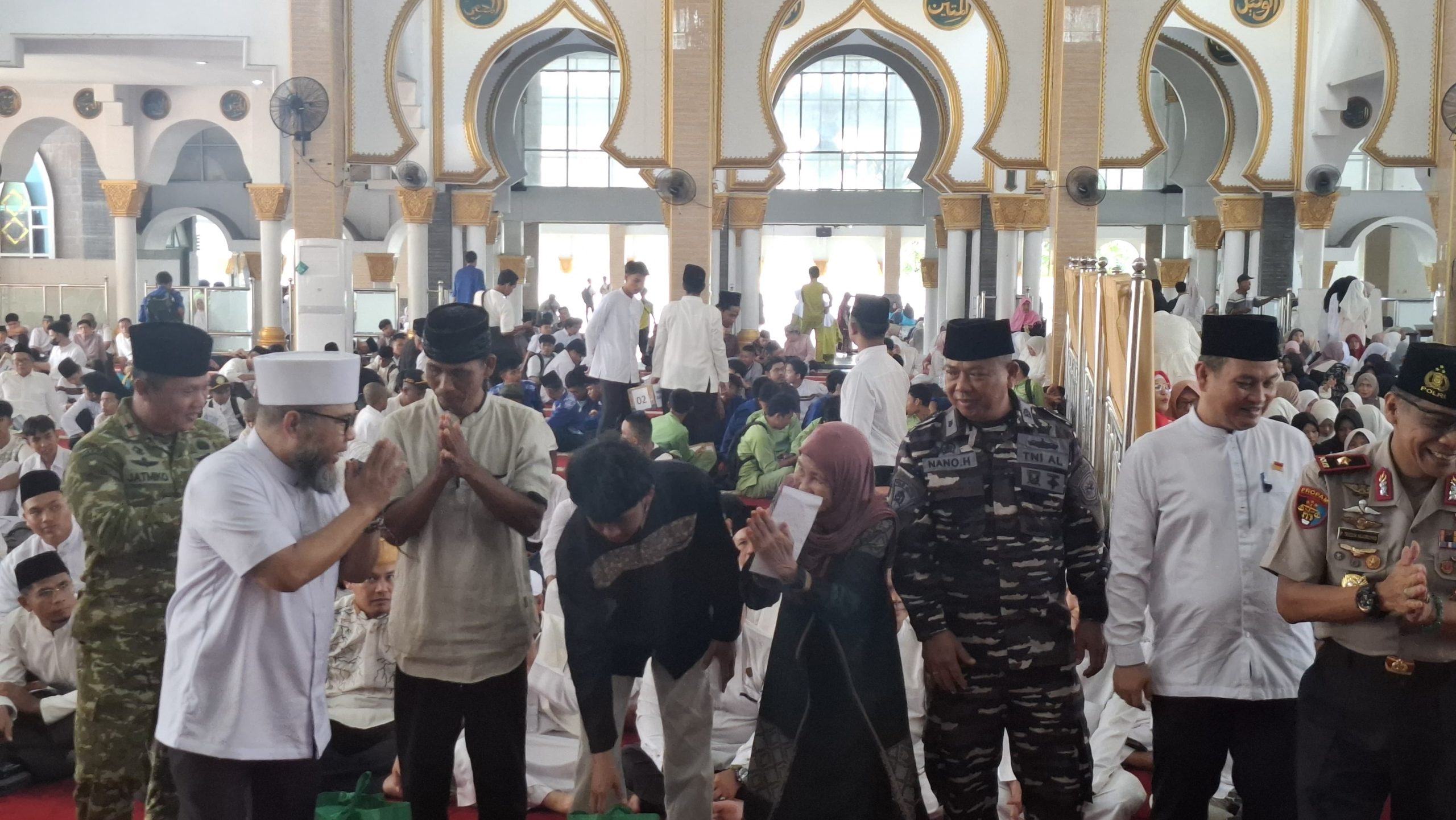 Peringatan Maulid di Bengkulu, Gubernur Helmi Hasan Ajak Ribuan Jamaah Hidupkan Nilai Kejujuran dan Gotong Royong