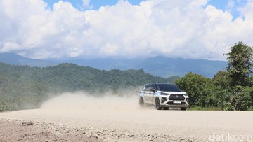 Test Drive Toyota Veloz Hybrid EV di Sulawesi: 800 Km Tanpa Isi Bensin, Ini Hasilnya