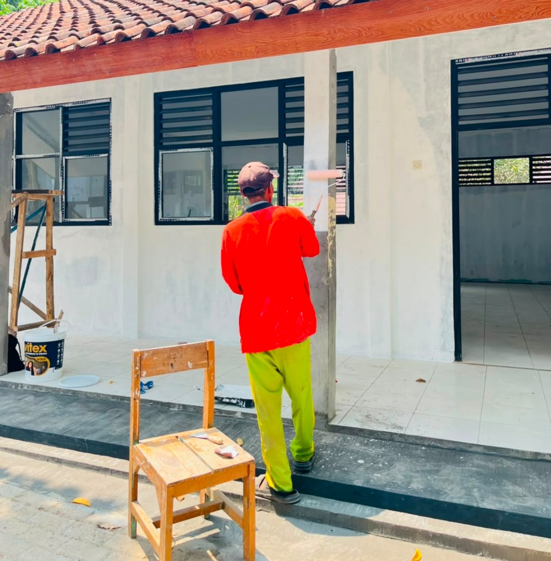 Penerapan K3 Proyek Revitalisasi SMAN 2 Rangkasbitung Dipertanyakan, Pekerja Tanpa APD dan Anggaran Capai Rp 973 Juta