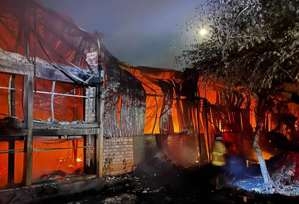 Kebakaran Hanguskan Kandang Ayam di Rembang, 35.000 Ekor Ayam Mati dan Kerugian Capai Rp 2,5 Miliar