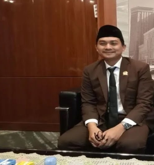 DPRD Tanah Bumbu Fasilitasi 10 Kepala SMA Negeri Konsultasi ke Disdikbud Kalsel, Bahas Kebutuhan Sekolah