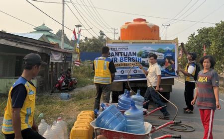 Kementerian PU Salurkan 9.200 Liter Air Bersih untuk 185 KK Terdampak Kekeringan di Nabire