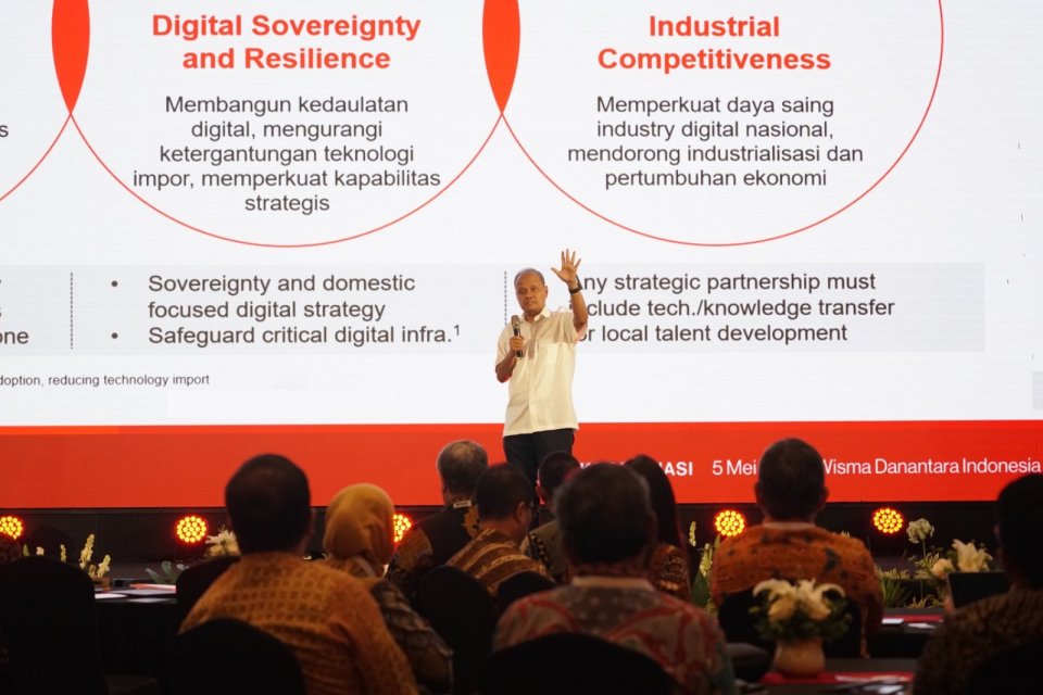 Danantara Bidik Investasi Data Center dan Cip AI, Permintaan Tembus Kapasitas
