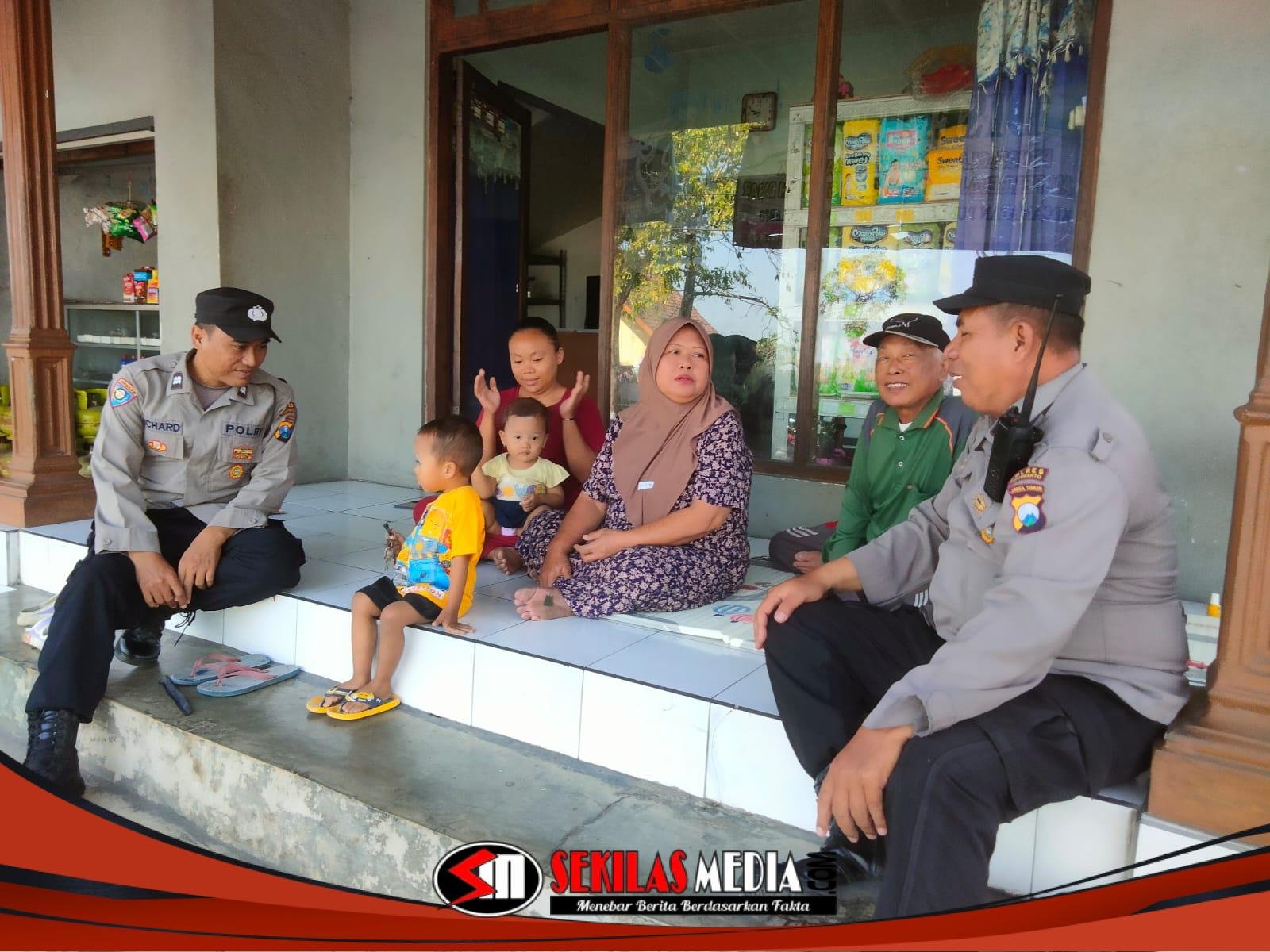 Polsek Pacet Ajak Warga Dusun Mojoroto Hidupkan Kembali Ronda Malam, Ini Imbauan yang Disampaikan