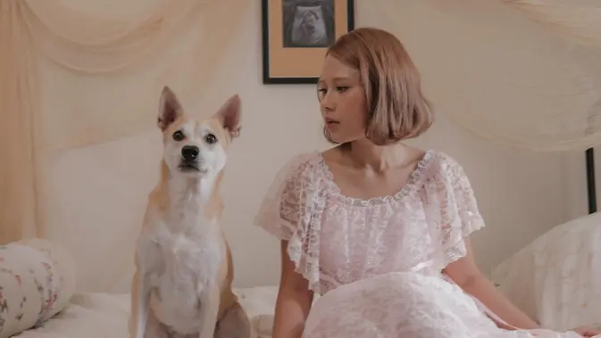 Nadin Amizah Rilis Album Laika, Yang Ditinggalkan: Kisah Anjing Luar Angkasa yang Jadi Metafora Kesepian