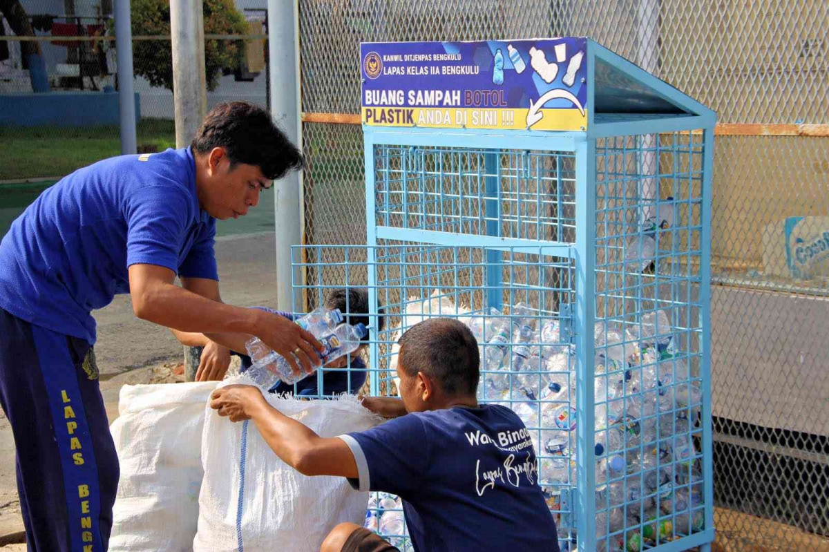 Lapas Kelas IIA Bengkulu Terapkan Pemilahan Sampah Organik dan Anorganik, Warga Binaan Dapat Premi dari Penjualan Plastik