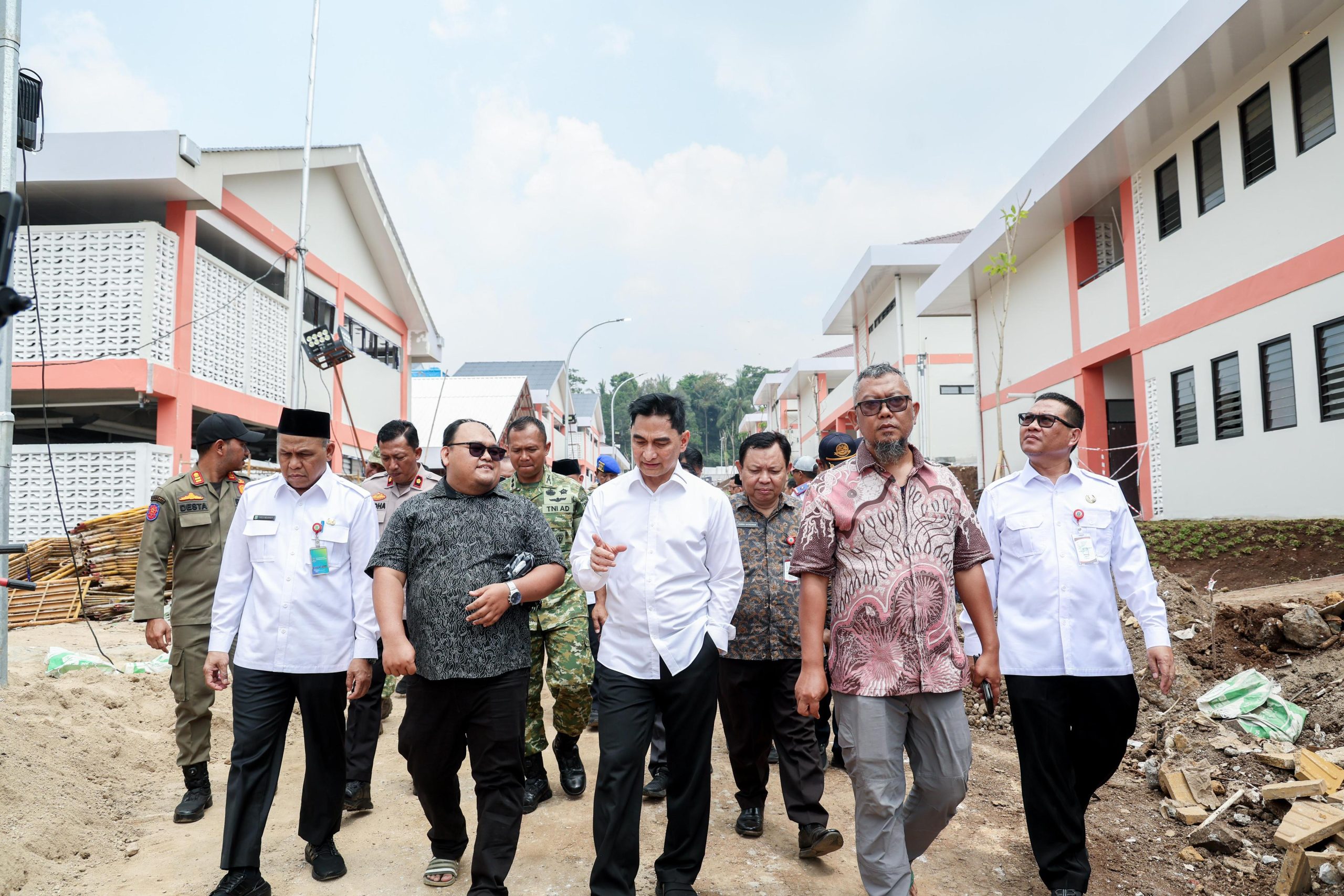 474 Siswa Prasejahtera Mulai Sekolah di Sekolah Rakyat Pandeglang, Wagub Banten: Jaga Kualitas Guru
