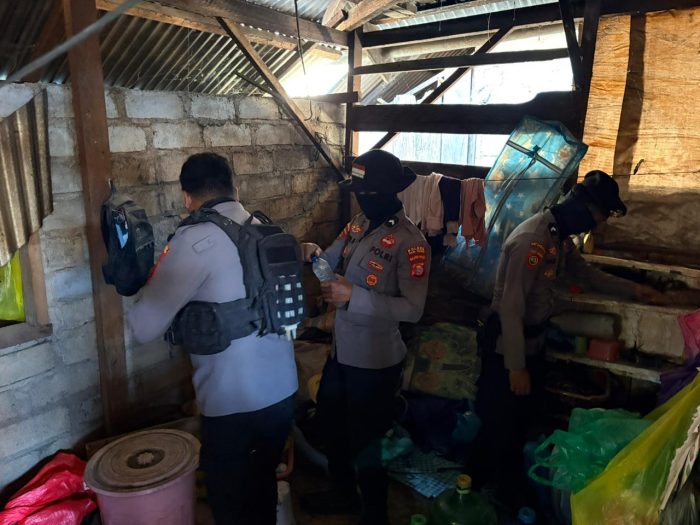 Polsek Siap Gela Amankan 62 Botol dan 20 Liter Cap Tikus di Taliabu, Pulang dari Pelabuhan Tikong