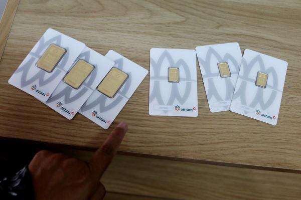 Harga Emas Antam Jatuh Rp48.000 ke Rp2,67 Juta per Gram, Buyback Ikut Melemah