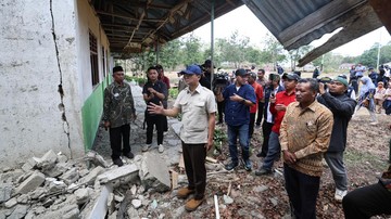 Kementrans Gelontorkan Rp200 Juta untuk Rehabilitasi MI Al-Ikhtiar Rusak Gempa NTT