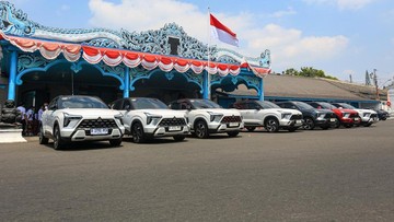 Touring Kemerdekaan XFOC: 16 Mitsubishi Xforce Konvoi dari Jakarta ke Solo