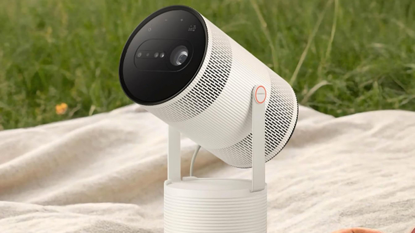 Samsung Freestyle Plus Proyektor Portabel 1080p Turun Harga 21% di Amazon