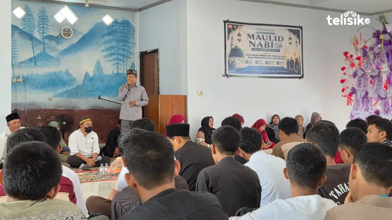 SKO Sultra Peringati Maulid Nabi 1448 H, Kepala Sekolah Tekankan Akhlak sebagai Fondasi Atlet Muda