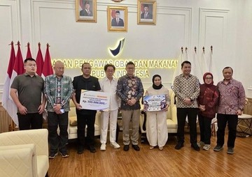 Sido Muncul Salurkan Rp 400 Juta untuk Korban Gempa NTT, BPOM Kelola Rp 300 Juta