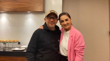 Pentingnya Dukungan Keluarga untuk Ibu Muda, Kisah Mona Ratuliu Jaga Cucu saat Kesha Liburan