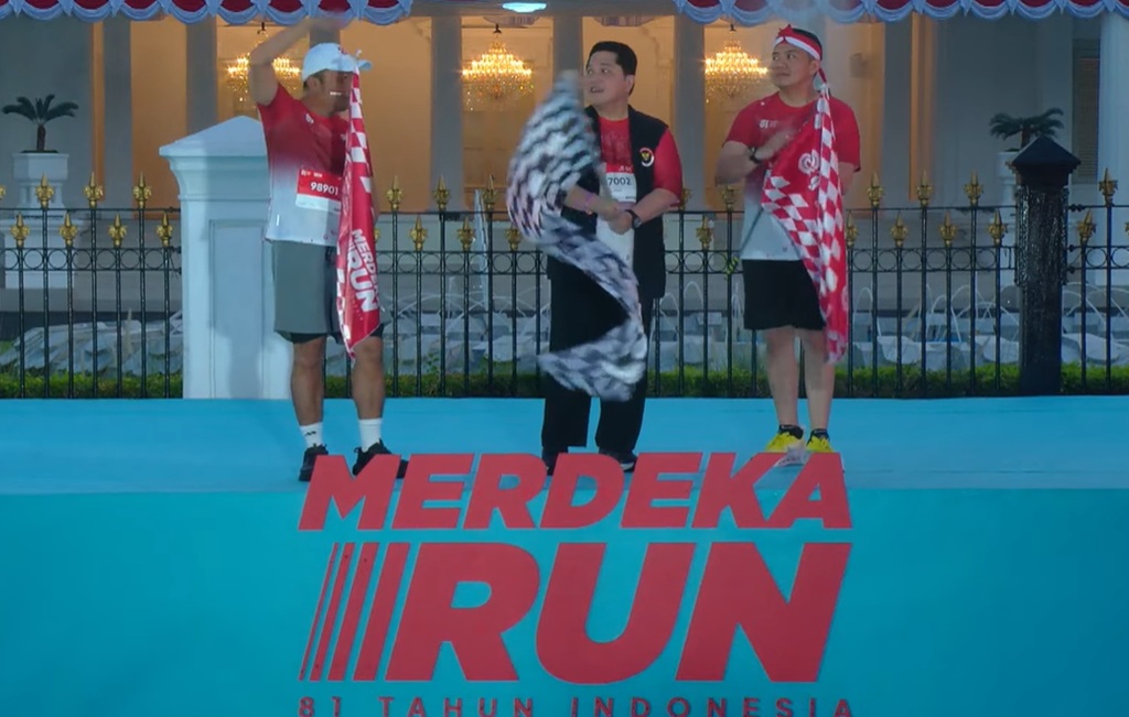 Mensesneg dan Menpora Erick Thohir Lepas Ratusan Pelari Merdeka Run 2026 di Istana