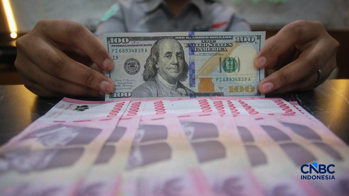Rupiah Ditutup Menguat ke Rp17.685/US$ Meski Dolar AS Bangkit Kembali