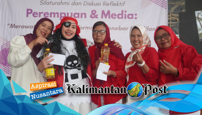 FJPI Kalsel Gelar Diskusi Perempuan dan Media, Wartawan Duta TV Evi Raih Kostum Terbaik