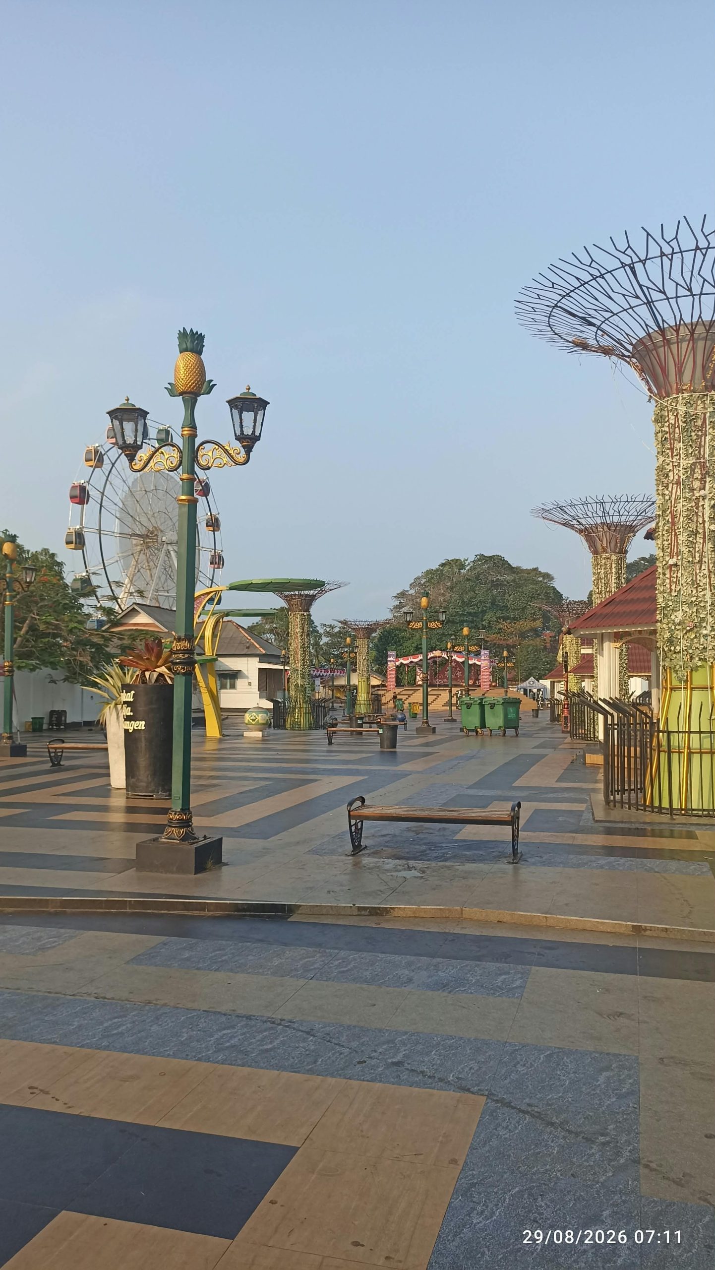Pasukan Kuning DLH Bangka Selatan Gerak Cepat Bersihkan Alun-alun Toboali Usai Gebyar UMKM PWI