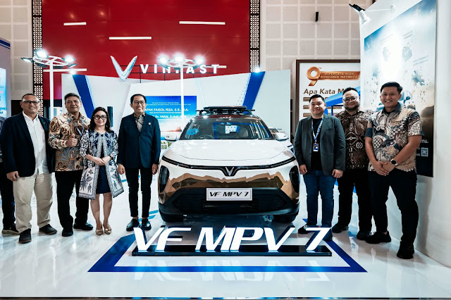 VinFast VF MPV 7 Jadi Andalan di GIIAS Surabaya 2026, Ada Bonus Tunai Rp 4 Juta