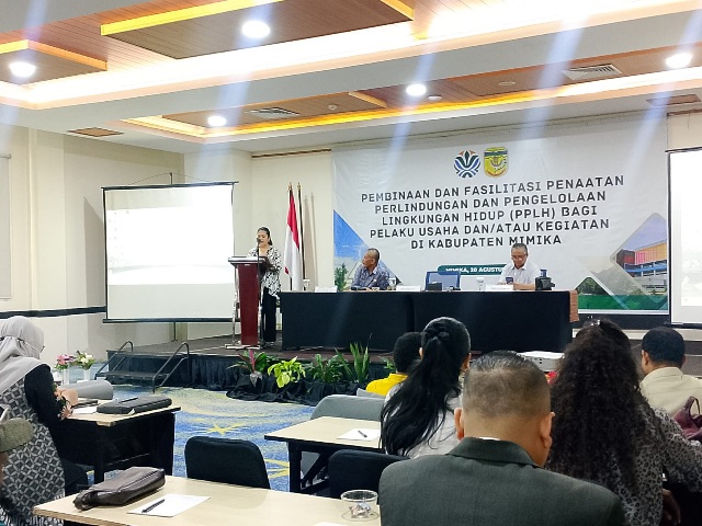 DLH Mimika Bersama Pusat RH Papua Kementerian LHK Gelar Pembinaan PPLH di Timika, Pelaku Usaha Ikut Serta