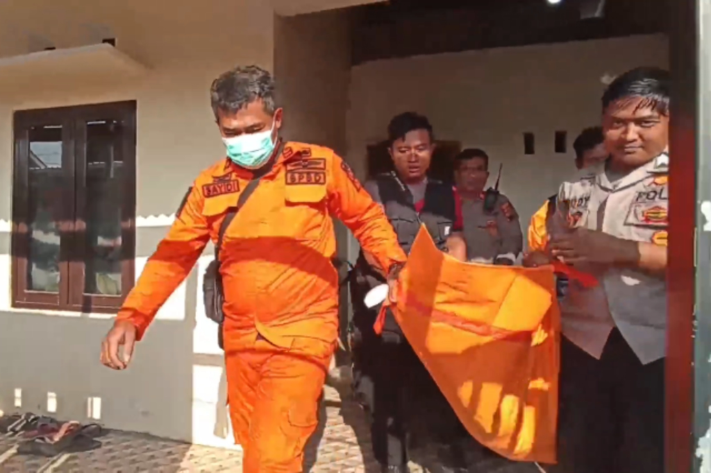 Polisi Selidiki Kematian Ayah dan Anak Tiri di Rumah Terkunci, Korban Anak Alami Kekerasan