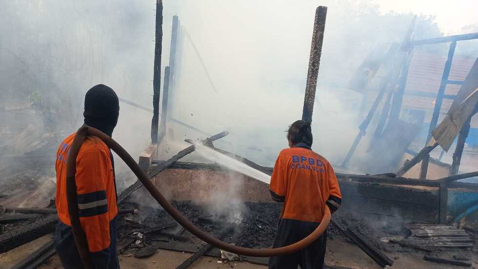 Kebakaran Lahan di Indralaya Selatan Hanguskan Rumah Dinas Guru SDN 02, Disdikbud Ogan Ilir Liburkan Siswa Dua Hari