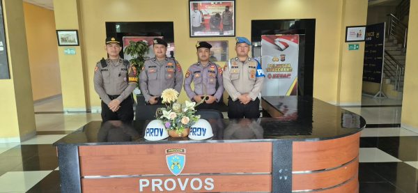 Sipropam Polresta Tangerang Inspeksi Mendadak Piket Lobby, Pastikan Pelayanan Publik Tetap Prima