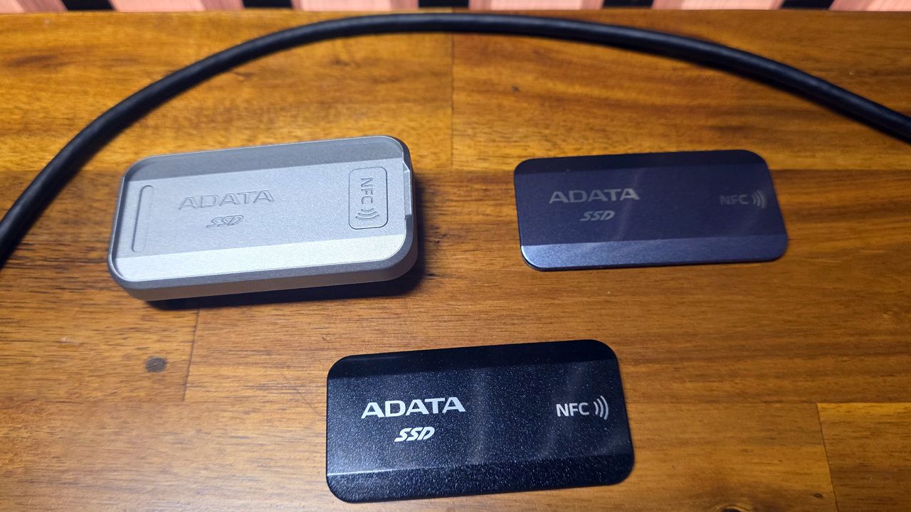 Adata Urban Tapsafe 2TB: SSD Portabel dengan Buka Kunci NFC dan Klip Magnetik
