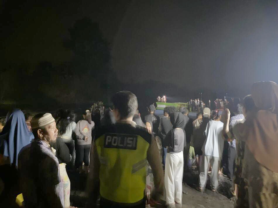 Pemuda 20 Tahun Hanyut di Sungai Ogan Lubuk Rukam Ogan Ilir, Tim Gabungan Lanjutkan Pencarian Sabtu Malam