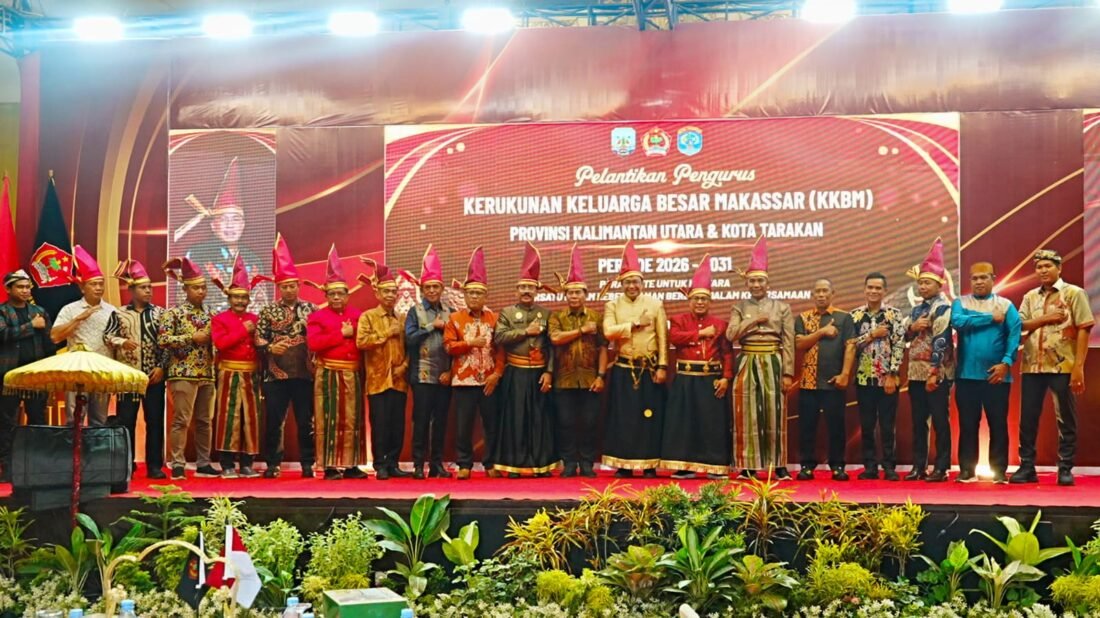 Gubernur Kaltara Zainal Paliwang Lantik Pengurus KKBM Paraikatte, Ajak Jaga Falsafah Sipakatau demi Pembangunan Daerah