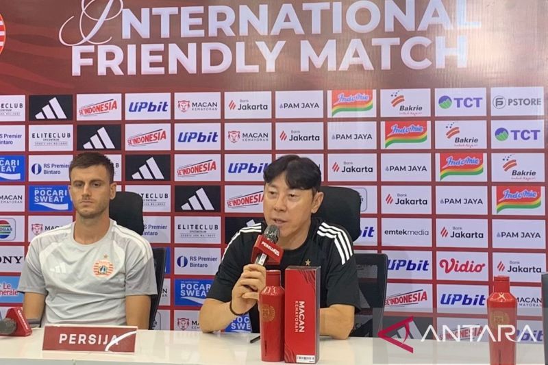 Persija Jakarta Bantai Brisbane Roar 4-0 di JIS, Jeremejeff Cetak Dua Gol