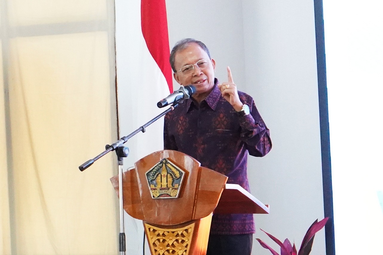 Gubernur Bali Wayan Koster Dorong IWO Bali Kawal Haluan Pembangunan 100 Tahun, Tekankan Pers Harus Kritis