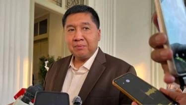 Menteri PKP Buka Wacana Rumah di Atas Sungai, Regulasi Jadi Batu Uji Pertama