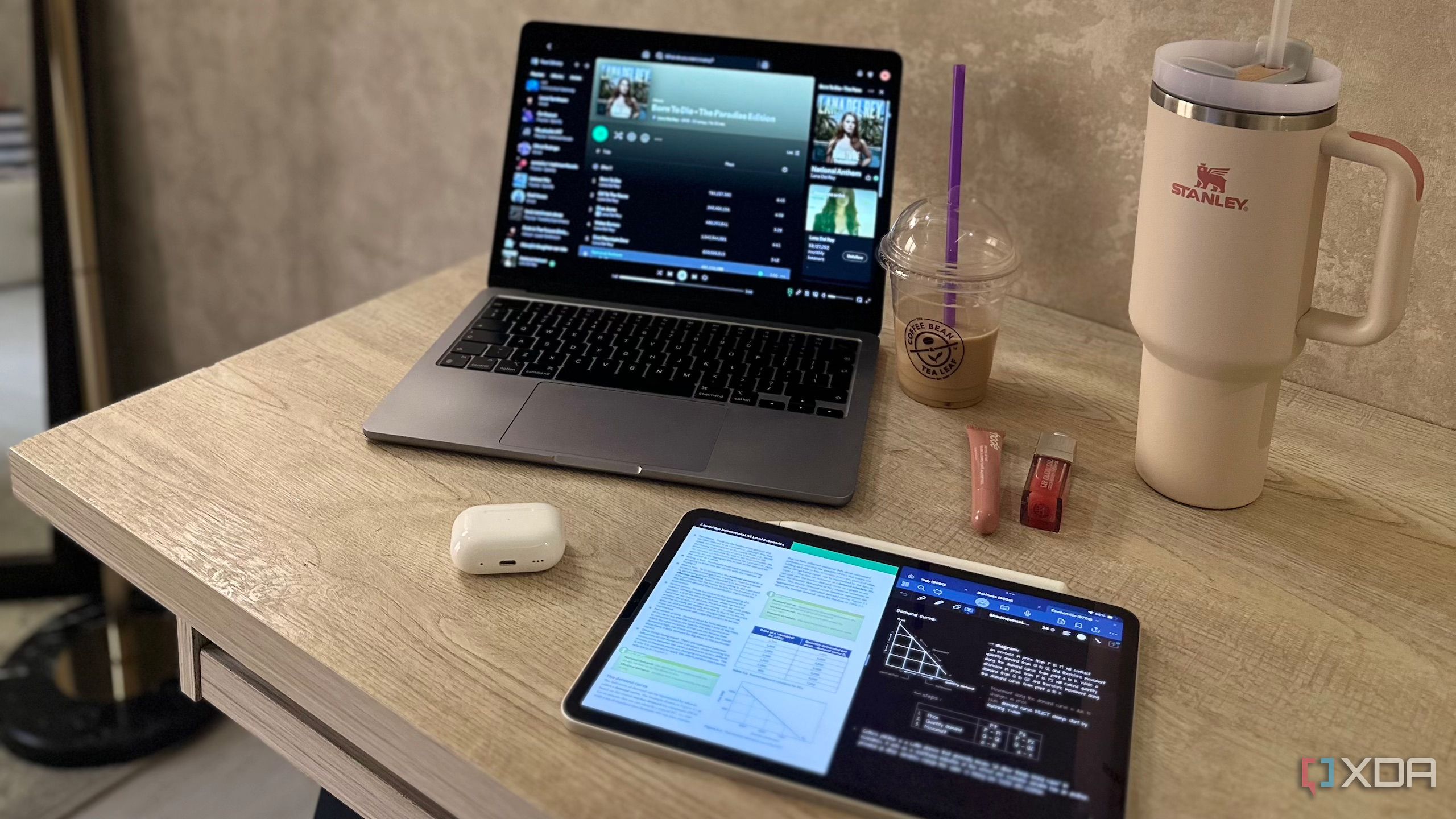 Cara Pakai iPad Bekas Jadi Monitor Kedua MacBook, Gratis dan Praktis