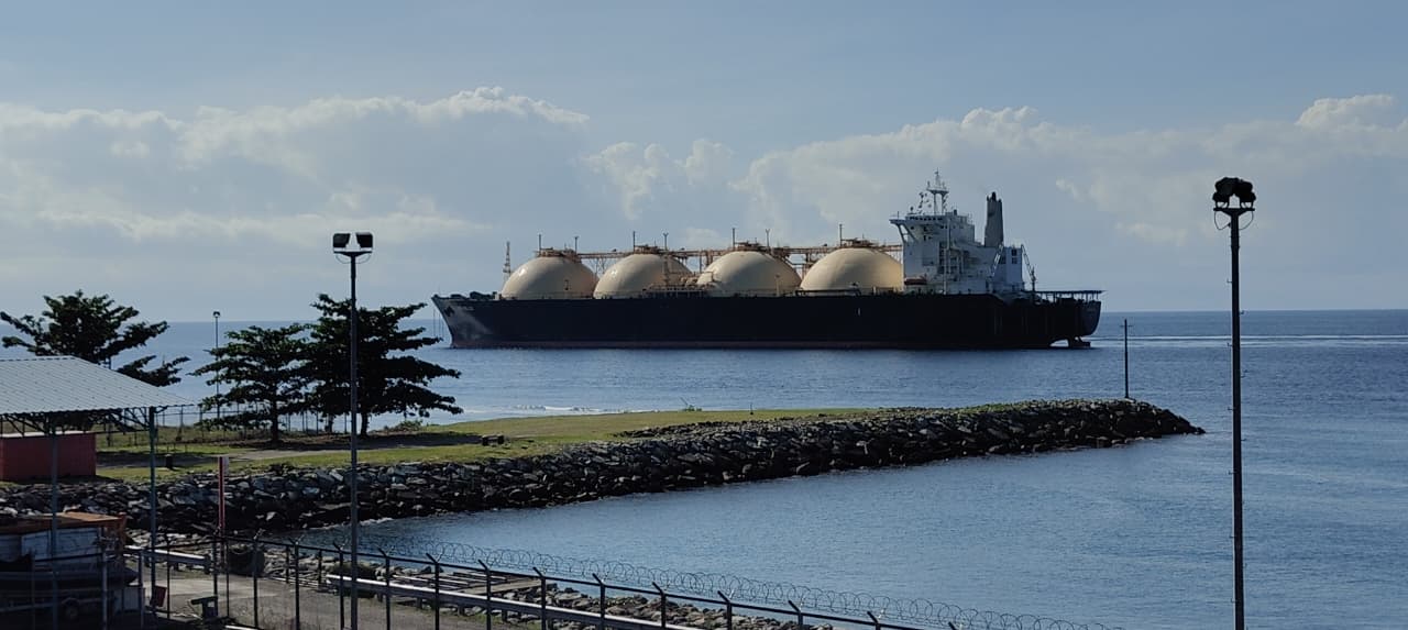 Pasokan LNG ke Jepang, DSLNG Kirim Kargo Tepat di Hari Kemerdekaan RI ke-81