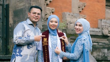 Anak Artis Jadi Dokter: Deretan Momen Kebanggaan Bunda Seleb