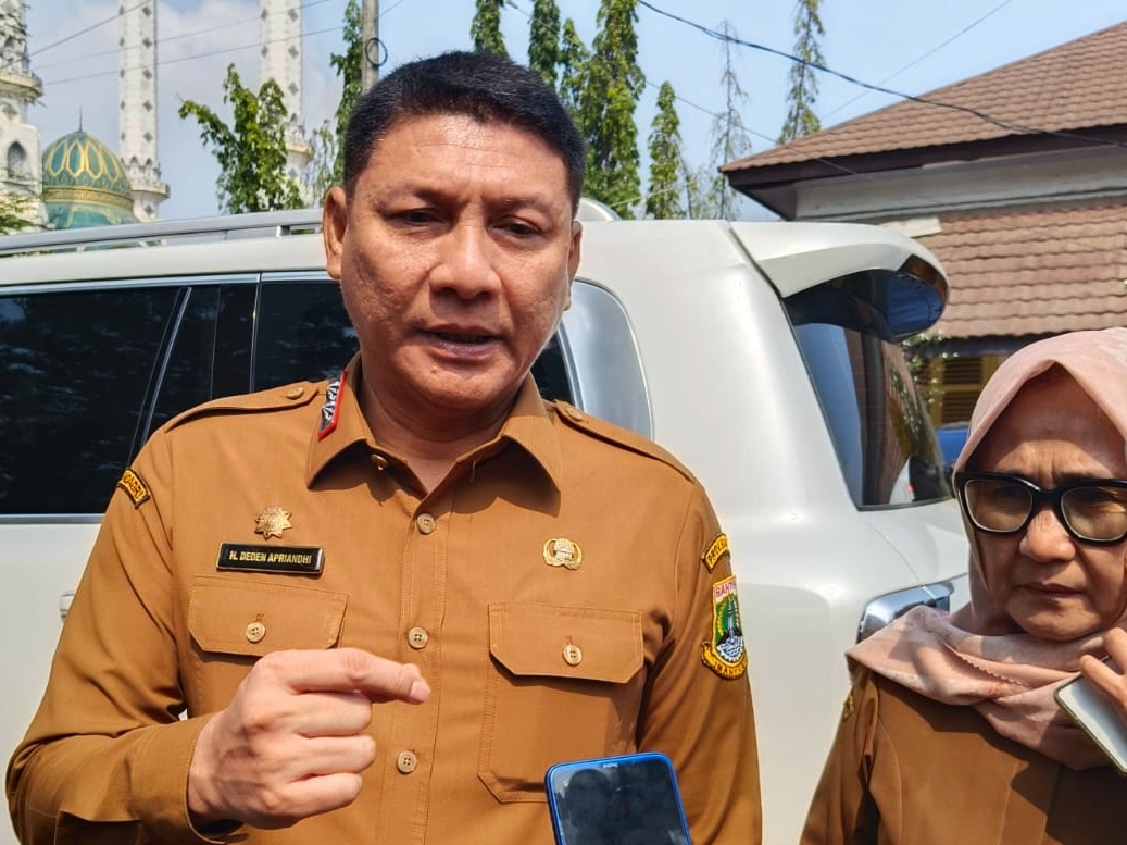 Sekda Banten Deden Apriandhi Titip Pesan ke Sekda Cilegon Ahmad Aziz Usai Pelantikan di Rumah Dinas Wali Kota