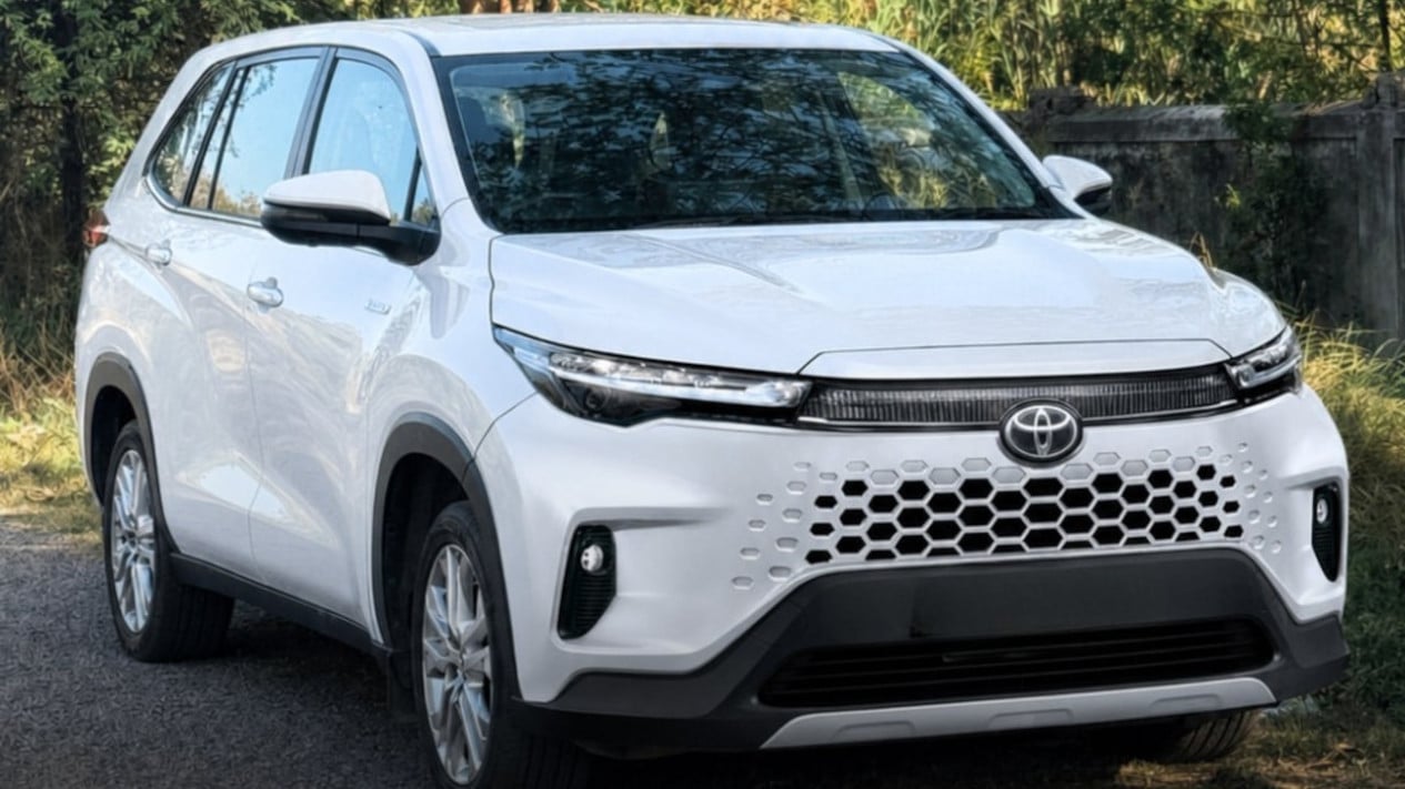 Toyota Innova Zenix Masa Depan, Mobil Kalcer Harga Motor Baru, hingga EV Angkut Sawit