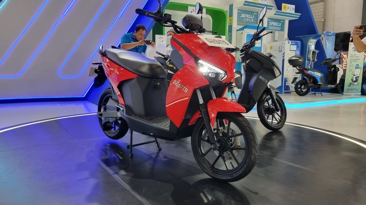 Gesits Raya E, Gesits G1, dan TVS iQube S: Tiga Motor Listrik Baterai Nikel di Bawah Rp30 Juta
