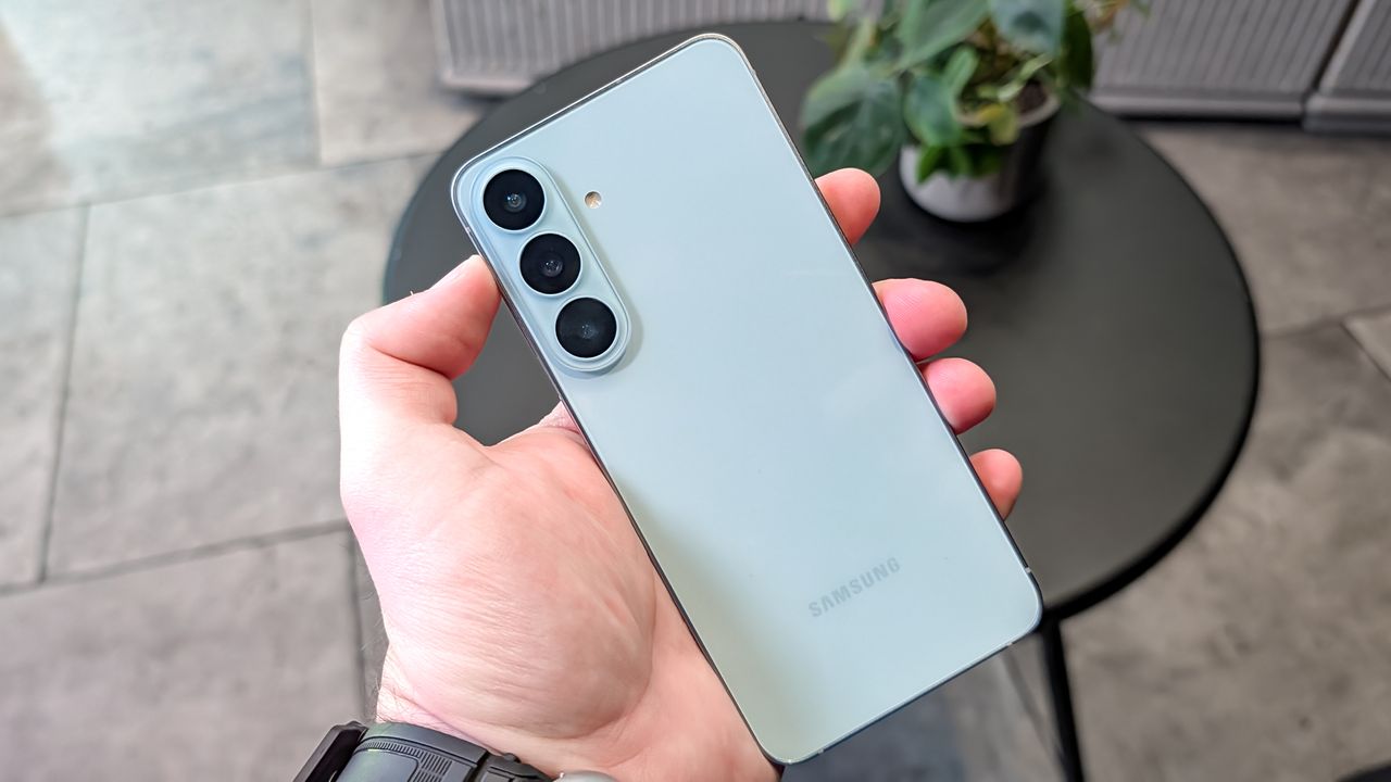Samsung Galaxy S26 FE: Harga Rp 11 Jutaan Tapi Kalah Menarik dari Galaxy A57 dan S26
