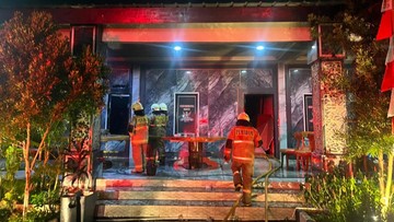 Posko GRIB Jaya di Kedoya Terbakar, 8 Damkar Dikerahkan