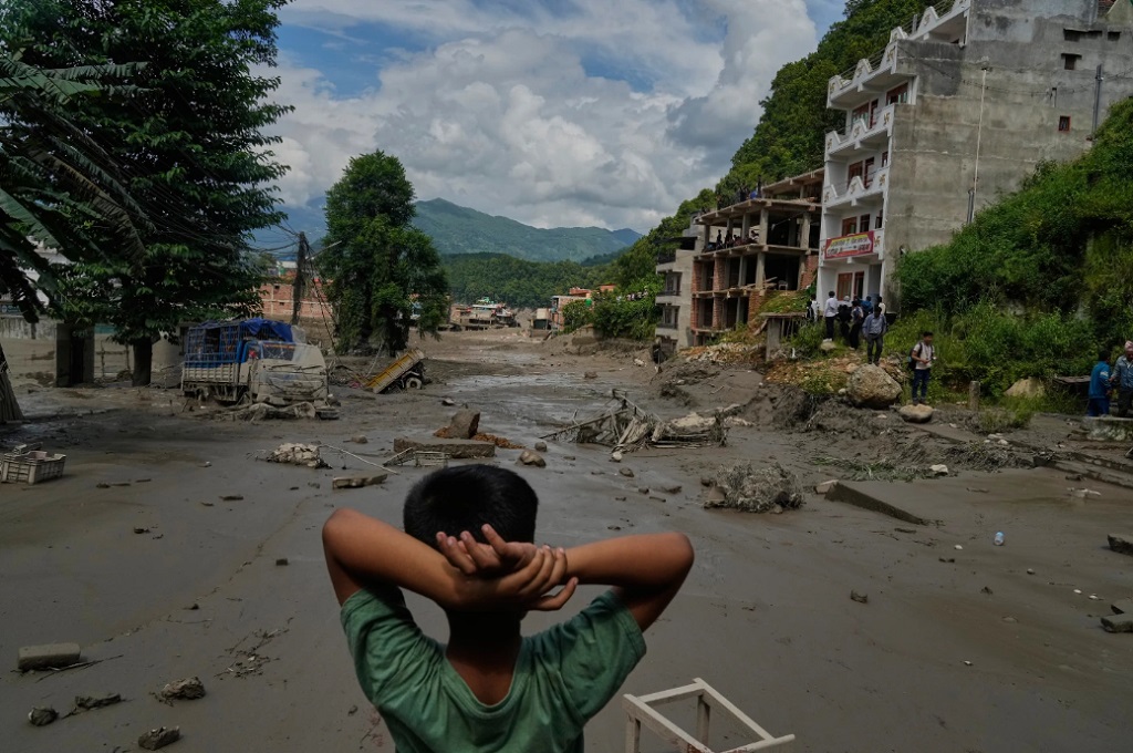 Banjir Nepal Hanyutkan Brankas Bank, Warga Bobol dan Curi Uang Miliaran Rupiah